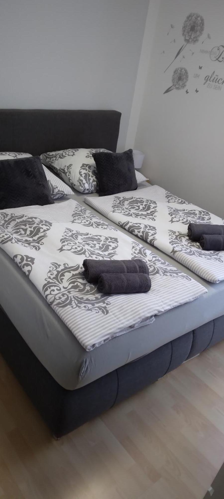 שוואנדורף אין ביירן Ferienwohnung Mit Balkon מראה חיצוני תמונה