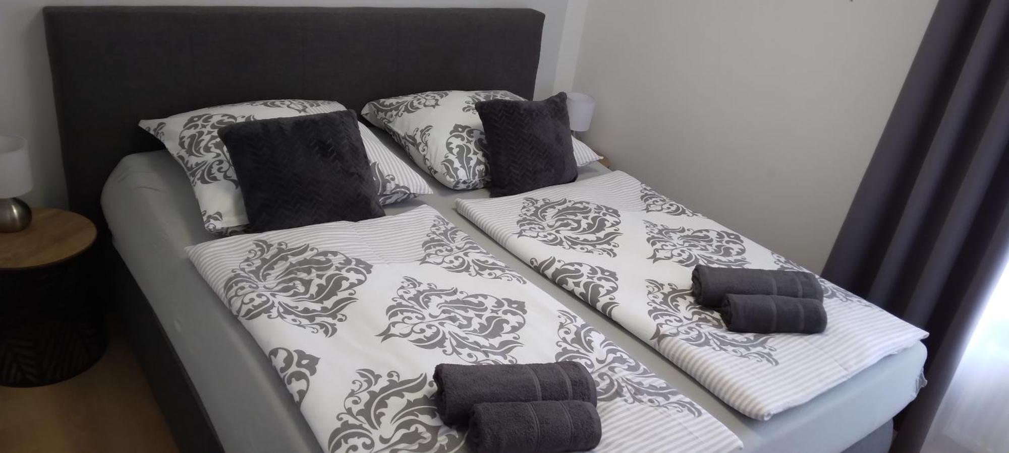שוואנדורף אין ביירן Ferienwohnung Mit Balkon מראה חיצוני תמונה